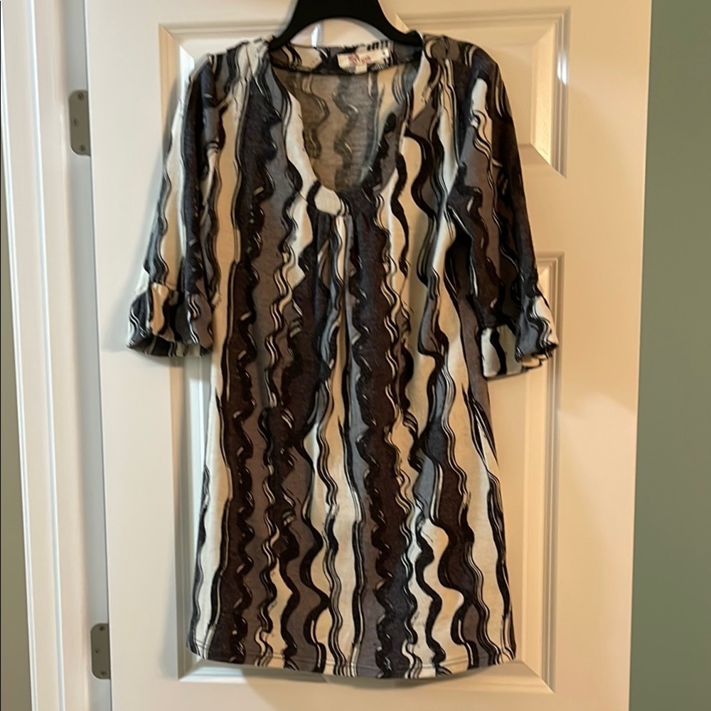 Aryeh Black and Cream Wavy Stripe Tunic